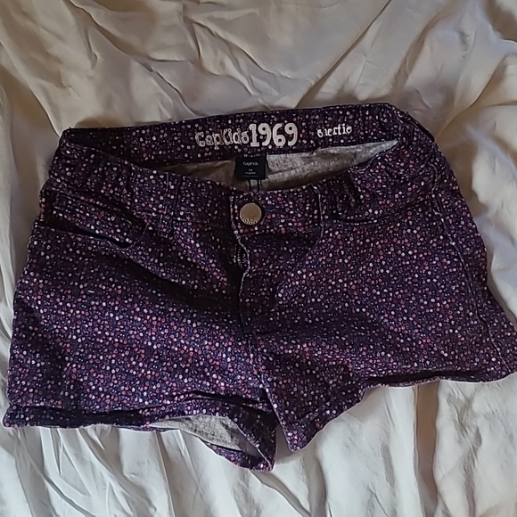 Gap Kids Flower Shorts - Picture 1 of 2